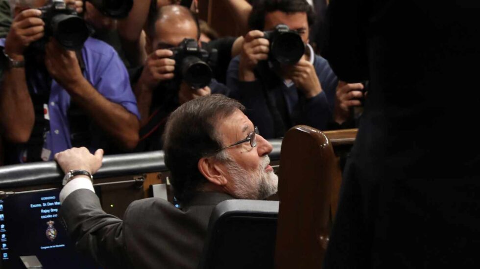 El presidente del Gobierno, Mariano Rajoy, en su escaño.