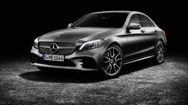 La sombra del 'dieselgate' le cuesta 12.000 millones en bolsa al fabricante de Mercedes