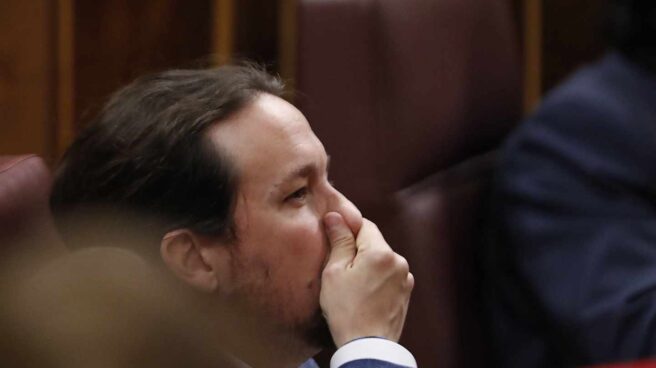 El líder de Podemos, Pablo Iglesias, en su escaño del Congreso.