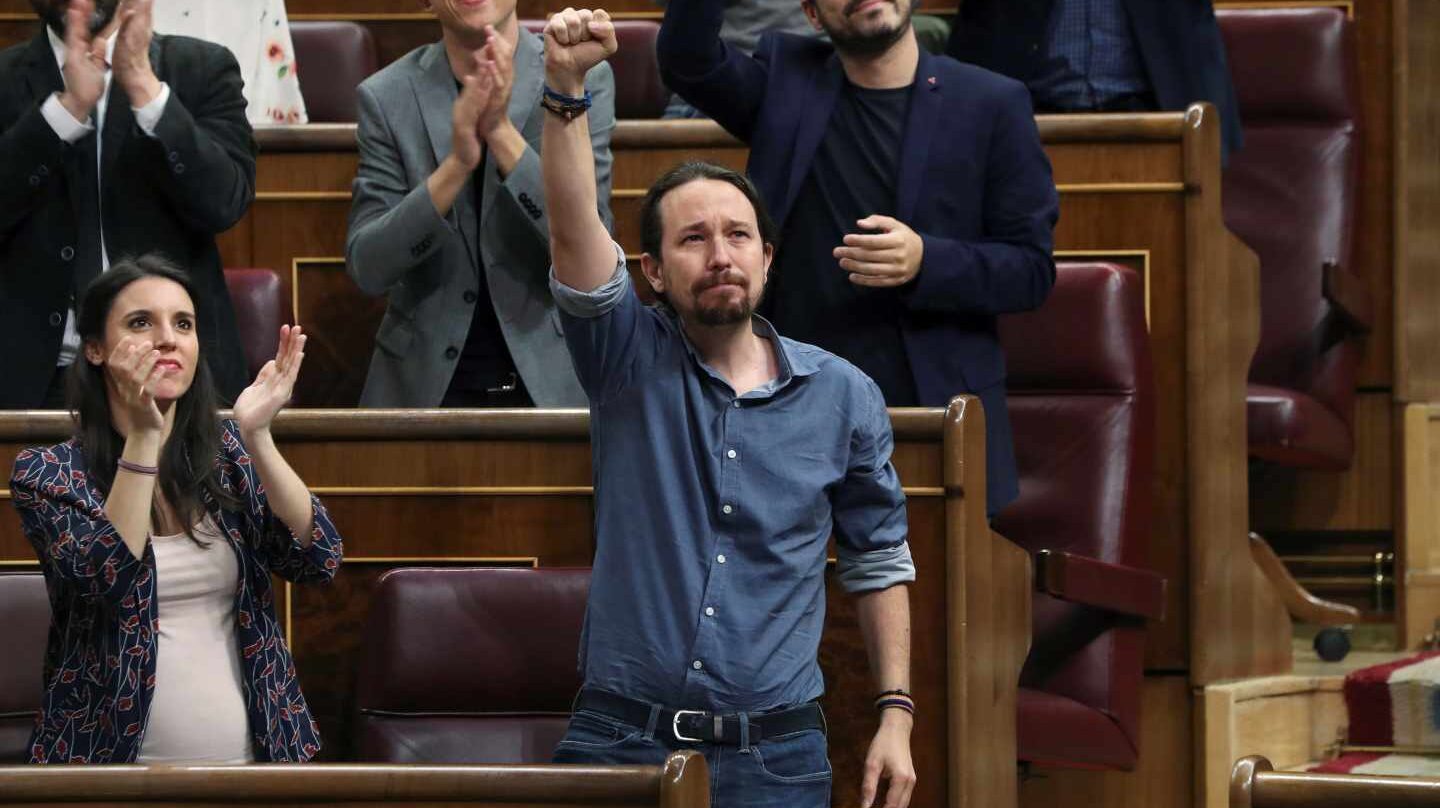 El líder de Podemos, Pablo Iglesias, se emociona y rompe a llorar en el Congreso al hablar de Billy el Niño.