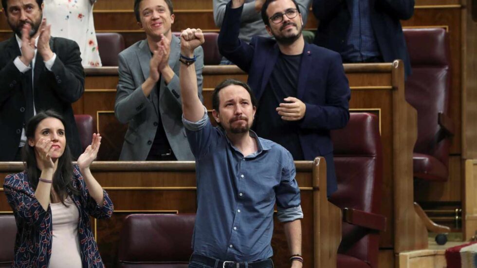 El líder de Podemos, Pablo Iglesias, se emociona y rompe a llorar en el Congreso al hablar de Billy el Niño.