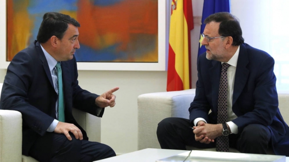 Mariano Rajoy junto al portavoz parlamentario del PNV, Aitor Esteban