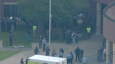 Al menos ocho muertos en un nuevo tiroteo masivo en un instituto de Texas