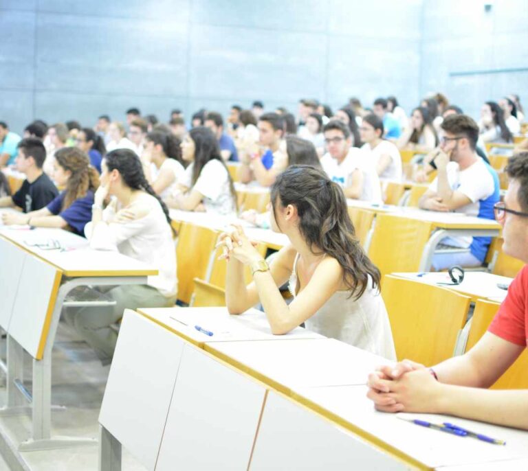 Extraviados más de 400 exámenes de inglés de los niveles B1 y B2 en Andalucía