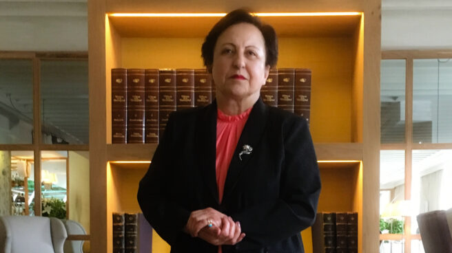 La Premio Nobel Shrin Ebadi durante su visita en Madrid