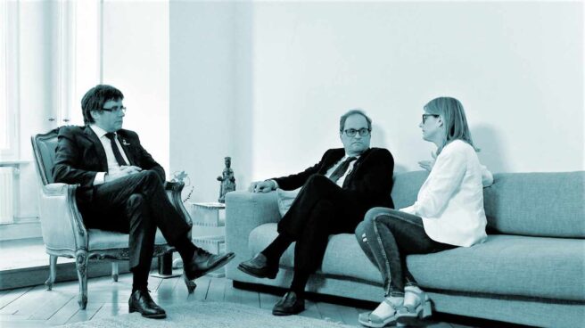 Carles Puigdemont, Quim Torra y Elsa Artadi. Carles Puigdemont, Quim Torra y Elsa Artadi.