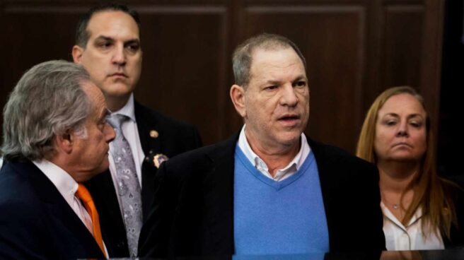 Acusan a Harvey Weinstein de violar a cuatro mujeres, una de ellas menor de edad