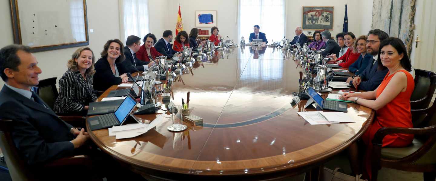 Primera reunión del Consejo de Ministros del Gobierno de Pedro Sánchez.