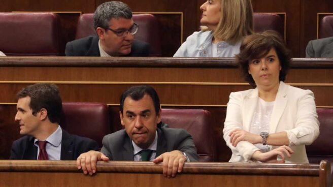 congreso PP casado Casado junto a Maillo y Santamaría en el Congreso