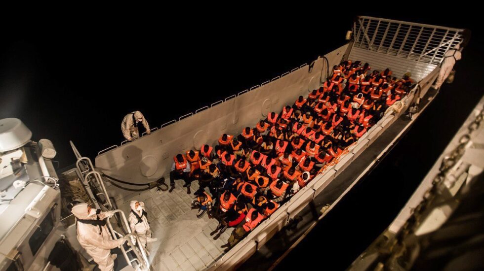 Inmigrantes rescatados por el barco Aquarius que llegará a Valencia.