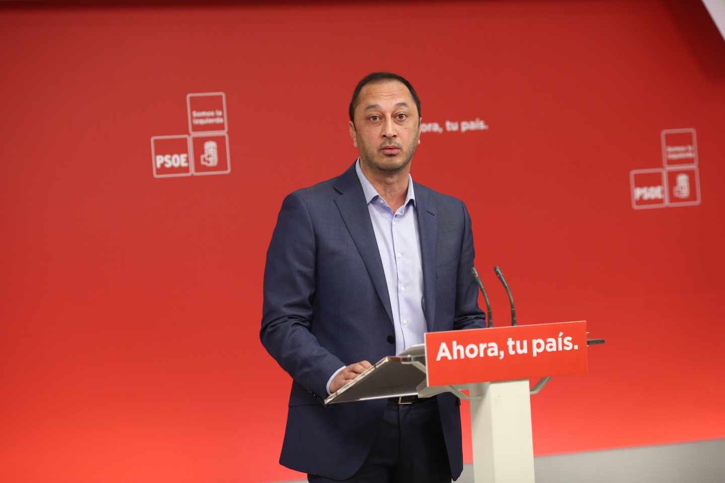 Alfonso Rodríguez Gómez de Celis, en una comparecencia informativa en la sede del PSOE.