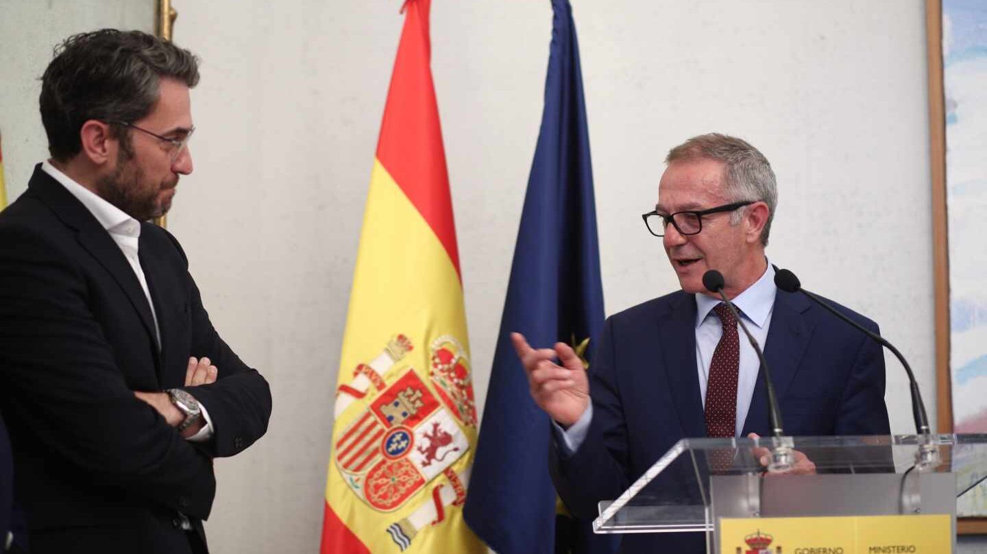 Màxim Huerta y José Guirao, en el revelo en Cultura y Deporte.