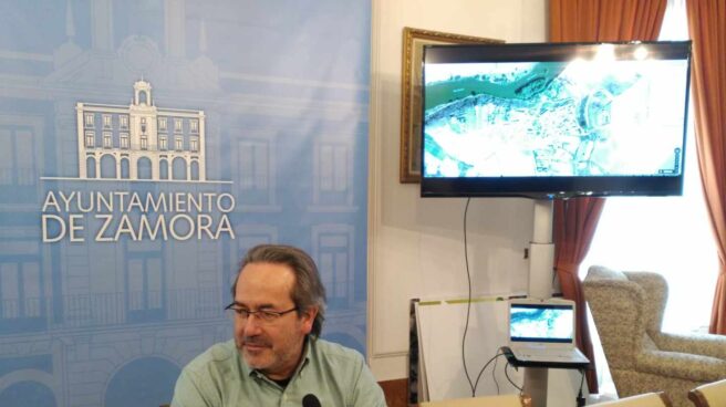 Guarido en una rueda de prensa municipal.