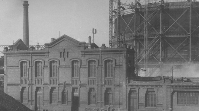 La primera planta de gas manufacturado de la entonces Sociedad Catalana para el Alumbrado por Gas.