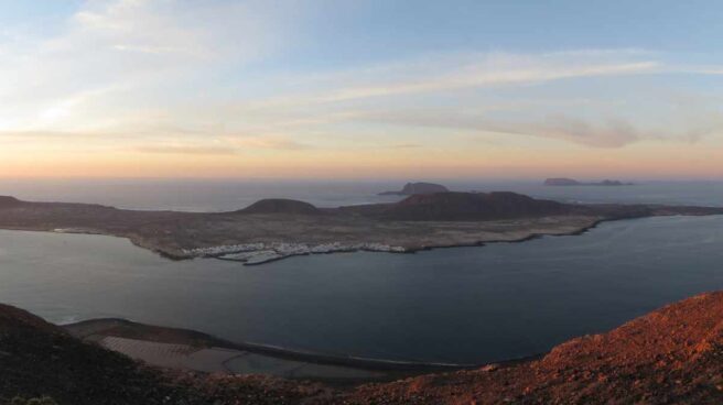 La_Graciosa_Anochecer La Graciosa se convierte en la octava isla de Canarias.