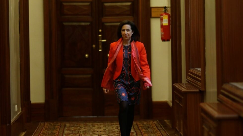 Margarita Robles, en los pasillos del Congreso de los Diputados.