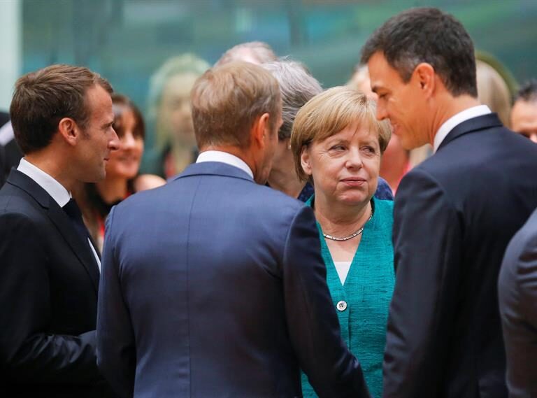 La UE llega a un acuerdo de mínimos y basado en el voluntarismo sobre migración