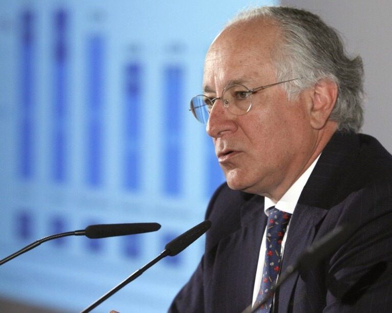 El fondo británico Bain ficha a Nin para presidir Habitat Inmobiliaria