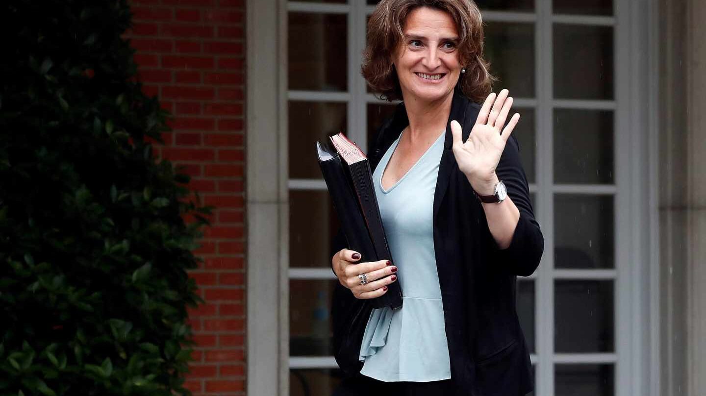 La ministra de Transición Ecológica, Teresa Ribera, llega al Palacio de la Moncloa.