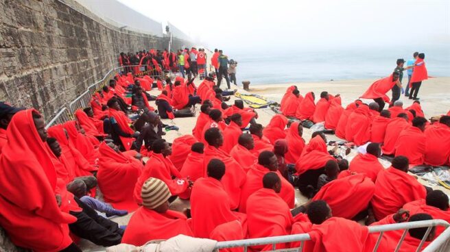 Supervivientes rescatados por Salvamento Marítimo en el Estrecho Supervivientes rescatados por Salvamento Marítimo en aguas del Estrecho de Gibraltar.