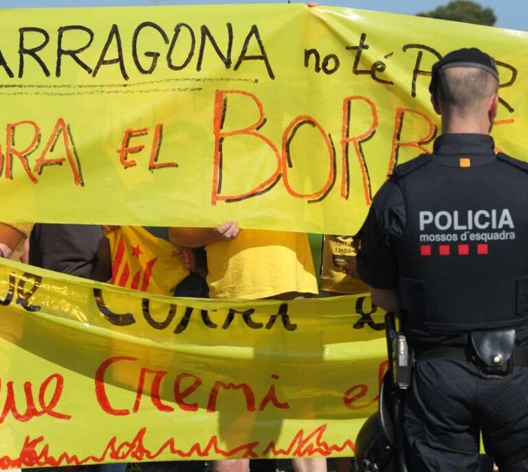 Vox y los CDR vuelven a enfrentarse por la visita del Rey a Girona