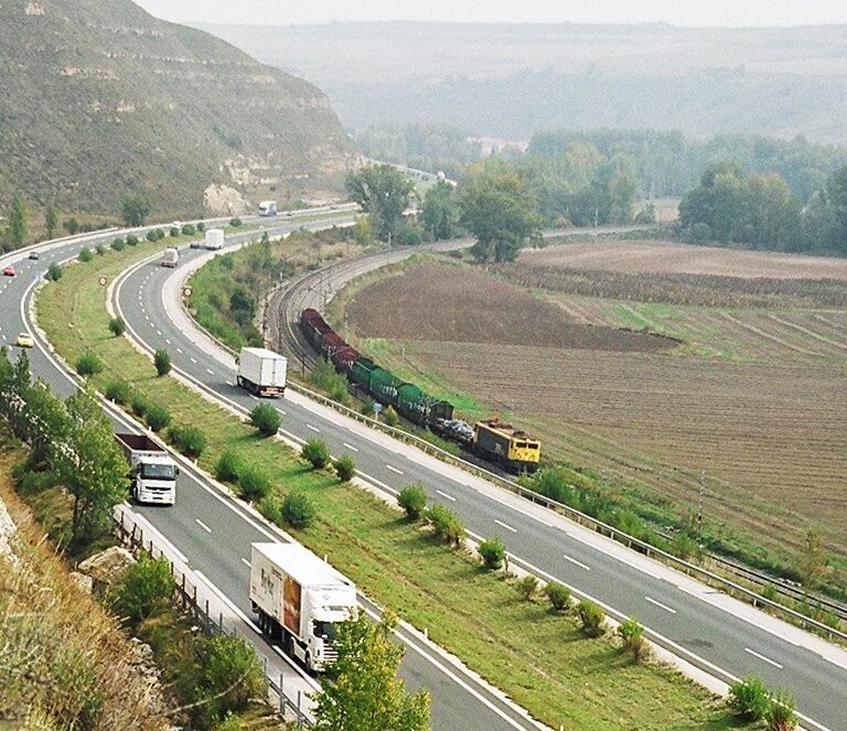 Más de 300.000 vehículos al día dejarán de pagar peajes en autopistas en agosto de 2021