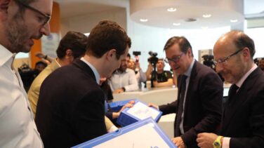 Doble vuelta y mayoría reforzada: ¿Cómo funcionan las primarias del PP?