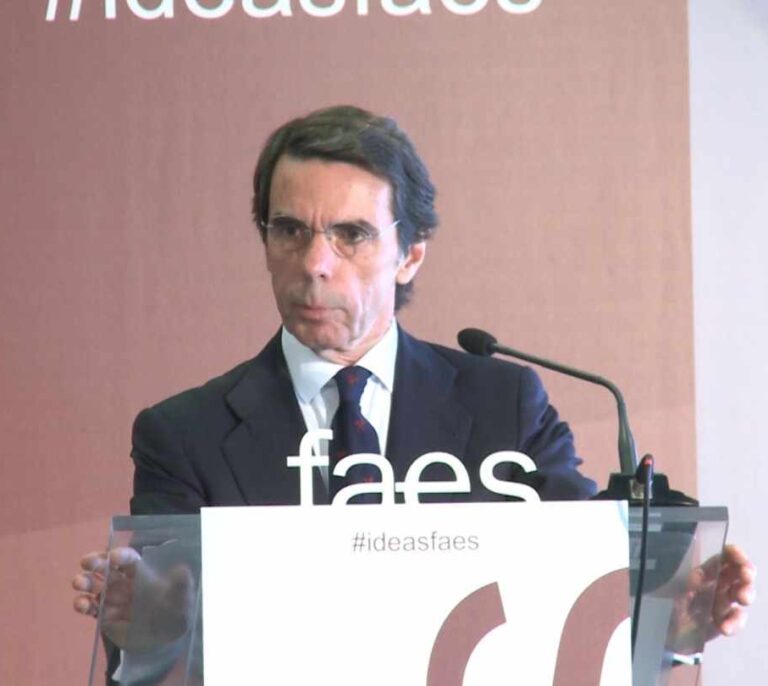 "No acepto que se hable de la época de Aznar como diana para intentar justificar errores"
