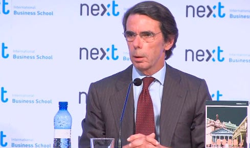 Aznar: "Contribuiría con mucho gusto en la reconstrucción del centro derecha nacional"