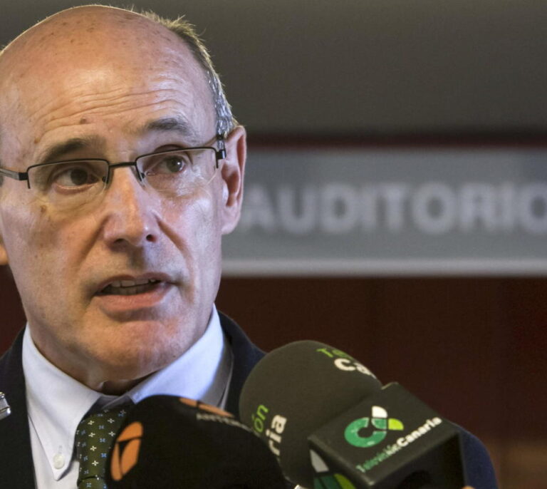 "Es recomendable un mando único y un confinamiento duro si crece la variante inglesa"