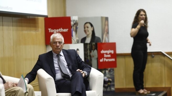 Josep Borrell, primer fichaje de Sánchez como ministro de Exteriores