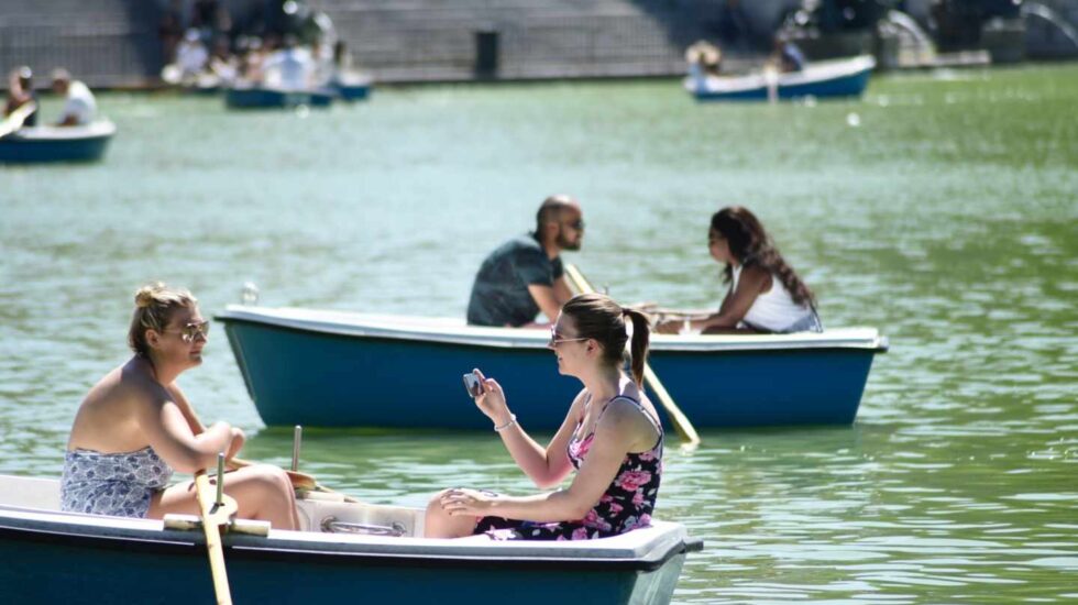 Barcas en El Retiro de Madrid.