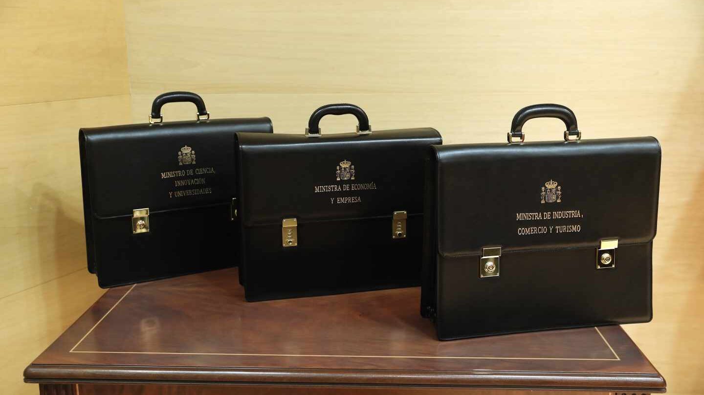 Las carteras de los Ministerios de Ciencia, Innovación y Universidades; Economía y Empresa e Industria, Comercio y Turismo del nuevo Gobierno de Pedro Sánchez.