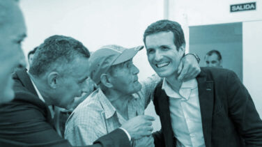 Pablo Casado contra los ojos de 'kryptonita'