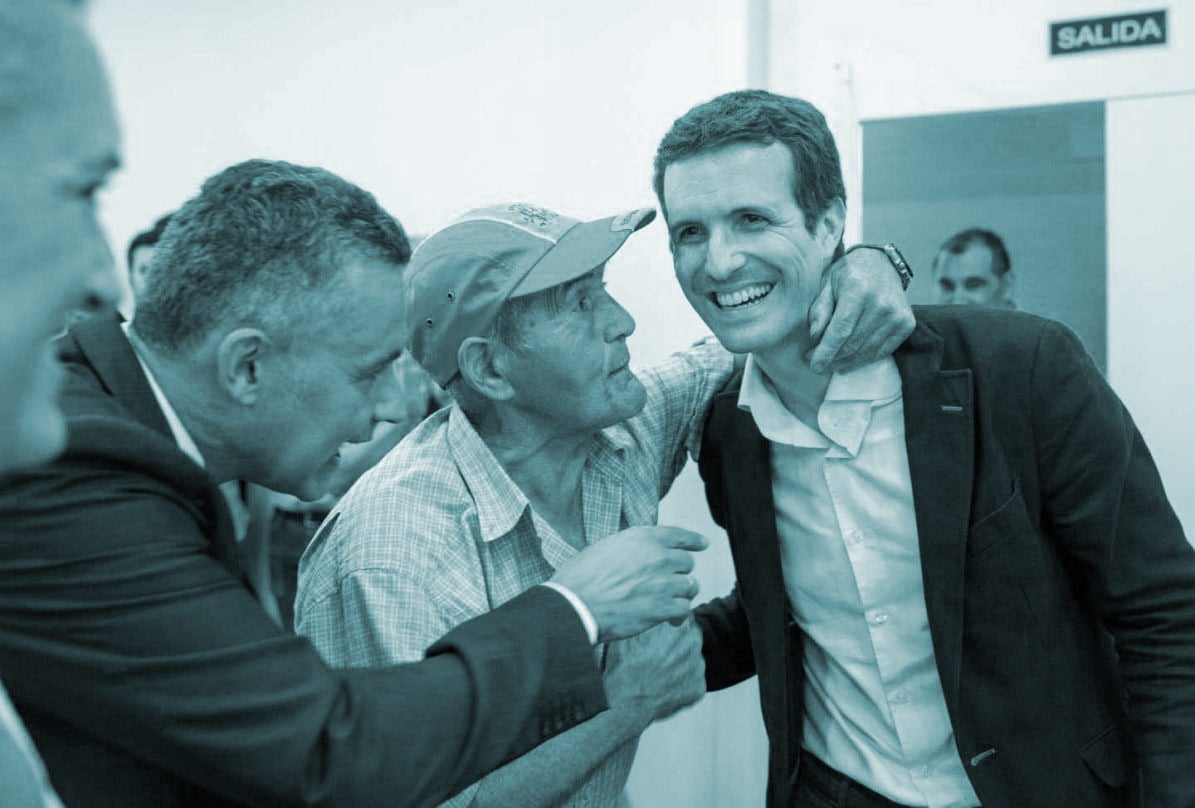 Pablo Casado contra los ojos de 'kryptonita'