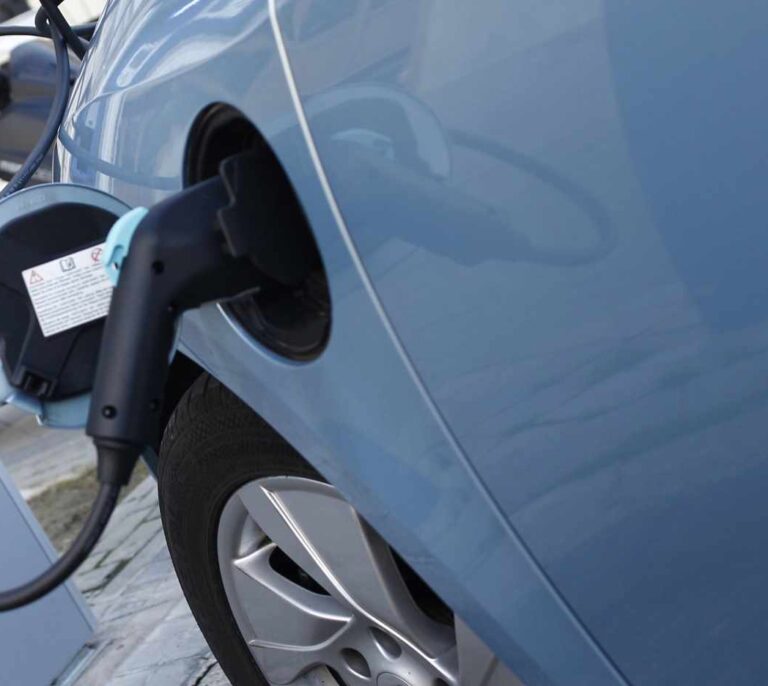 El Gobierno diseña un macroplán de 1.000 millones para alcanzar 5 millones de coches eléctricos
