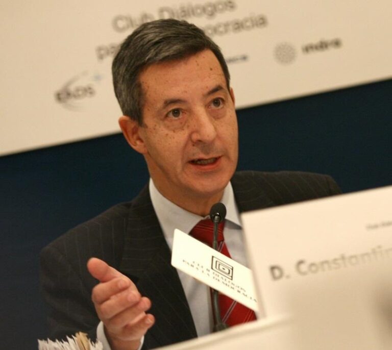 Constantino Méndez, nuevo ministro de Defensa