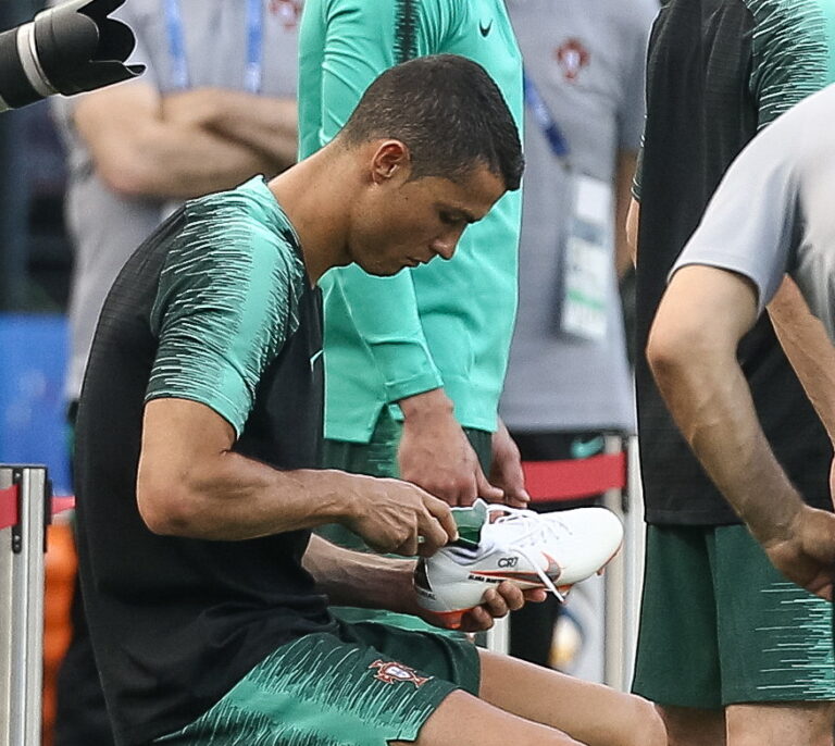 Cristiano Ronaldo acepta dos años de prisión y pagar 18,8 millones a Hacienda