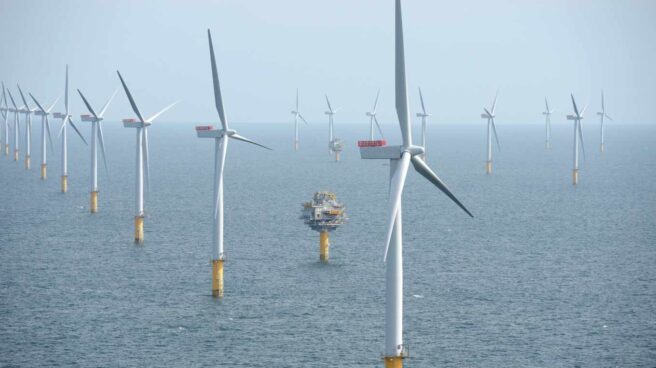 Instalación eólica en el mar de Inglaterra