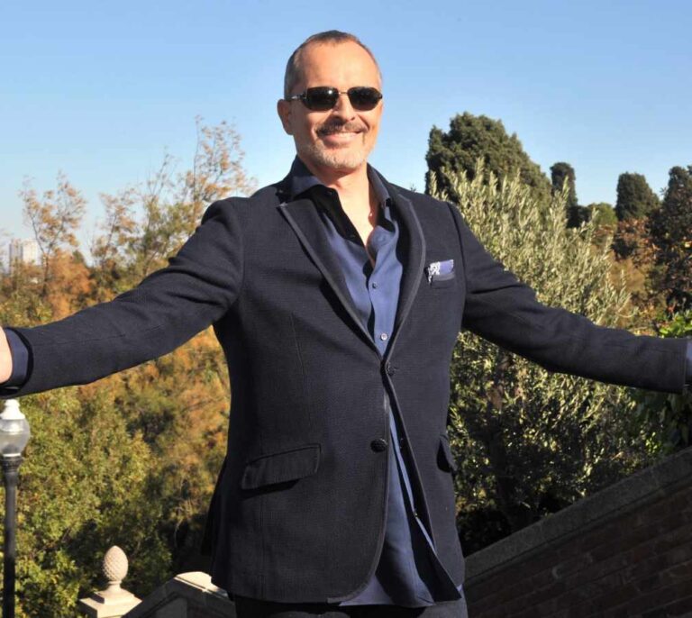 De Bosé a Trump, los negacionistas que todavía no se creen la pandemia