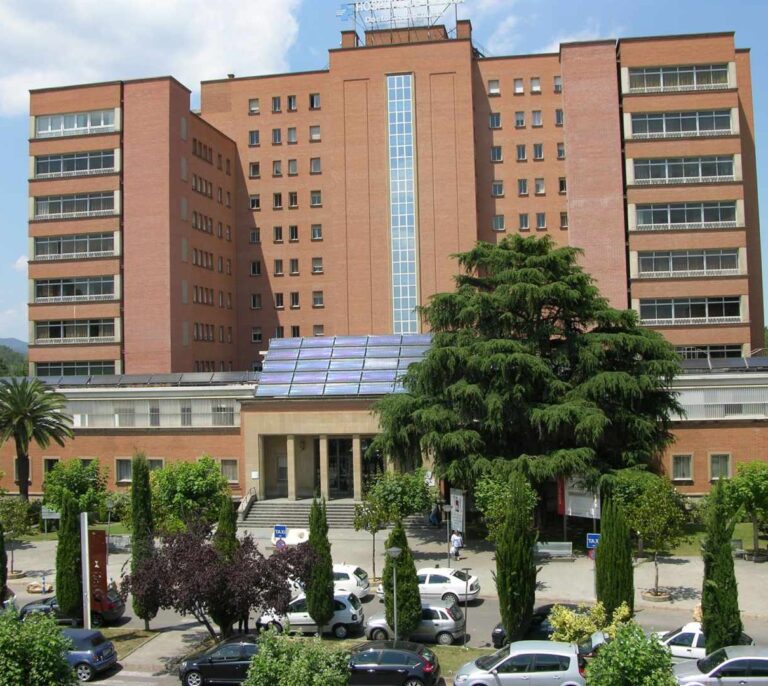 Muere un niño de 13 años por meningitis en Girona