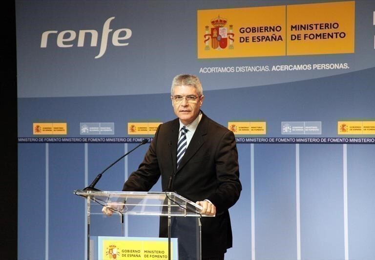 Ábalos rescata a dos personas de la etapa José Blanco para presidir Renfe y Adif