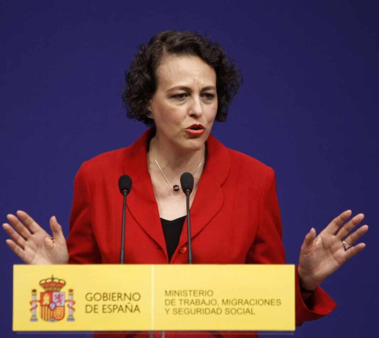 El Gobierno ganará cotizantes repatriando españoles y sumando trabajadores extranjeros