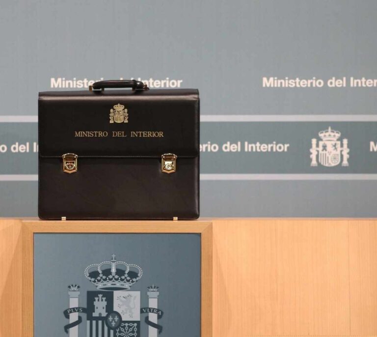 Los maletines más deseados: 911 euros cada uno y tres kilos de peso