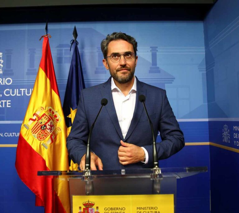 De no tener "ninguna duda moral" a dimitir para que "el ruido de la jauría no parta el proyecto"