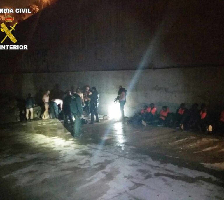 Melilla pide a Sánchez que traslade inmigrantes a la península si facilita más entradas