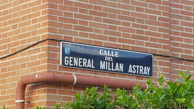 Placa de la calle General Millán Astray.