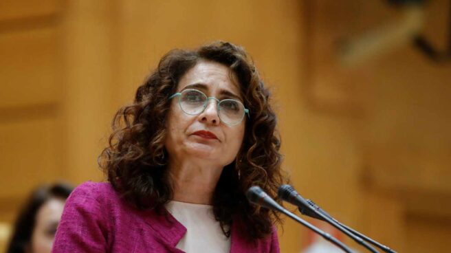La ministra de Hacienda, María Jesús Montero, en el Senado.