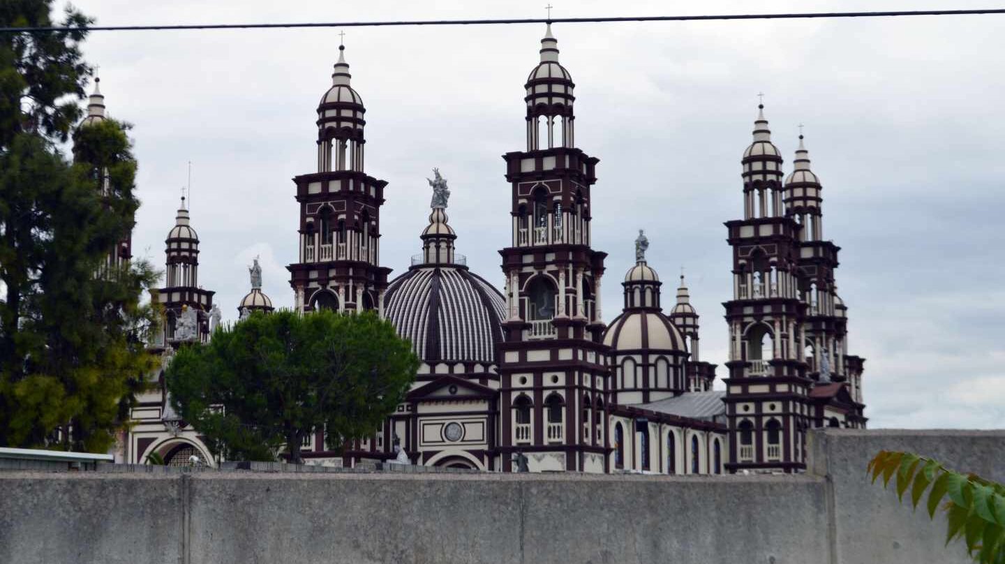 Iglesia Cristiana Palmariana de los Carmelitas de la Santa Faz, en El Palmar de Troya.