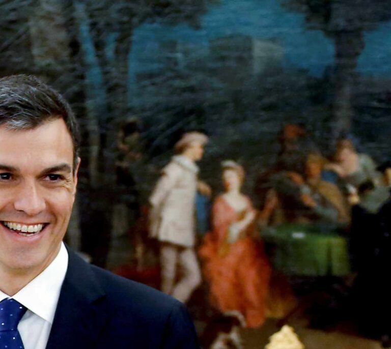 Pedro Sánchez renace tras la moción de censura y es el líder mejor valorado